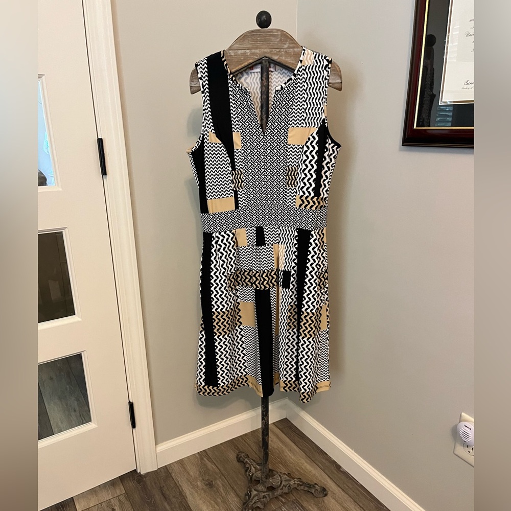Super cute Jude Connally dress with pockets! - Picture 2 of 11